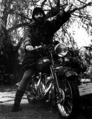 Hugo Myatt on his Vincent motorbike from 1988. From The Quest, official newsletter.
