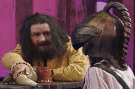 Knightmare Series 7 Team 4. A disguised Sylvester Hands gives Naila a horn.
