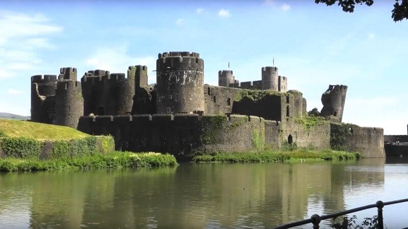A shot of Caerphilly in Mid Glamorgan, which appeared in Knightmare.
