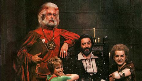 Treguard, Pickle, Hordriss, and Elita in the antechamber.