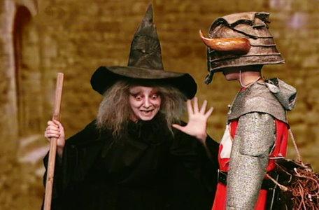 A witch in the second series of El Rescate del Talisman.