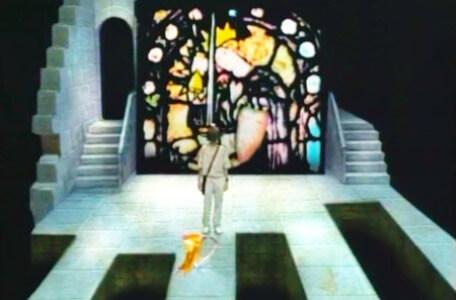 Knightmare Series 3 Team 11. Martin is lined up with the correct platform in the stained glass room.