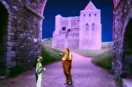 Knightmare Series 4 Quest 2. Alistair flatters the guard Fatilla on the approach to the castle.
