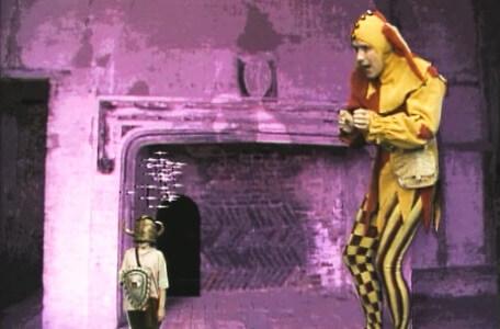 Knightmare Series 4 Quest 3. Nikki returns to full size with Motley the Jester waiting.
