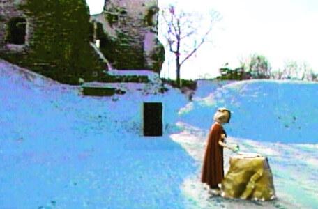 Knightmare Series 5 Team 4. Ben in a cloak finds clues in Level 3.