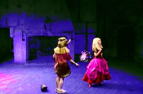 Knightmare Series 6 Team 4. January throws a powder to release Sidriss.
