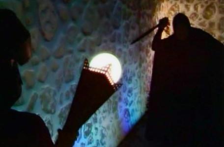 Knightmare Series 7 Team 3. Alex encounters a grayling wielding a dagger in the dwarf tunnel.