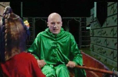 Knightmare Series 7 Team 3. Grimaldine rows Alex across the sewer.